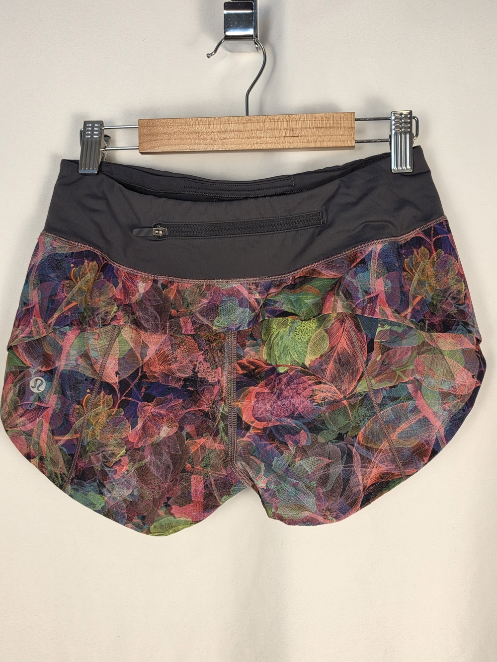Lululemon Speed Up Shorts Vivid Floral Tone Multi Grey Size 2 2.5" Low Rise